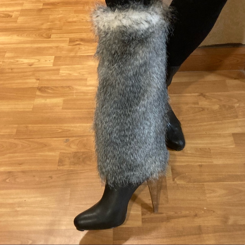 Stylish Gray Faux Fur Boot Covers